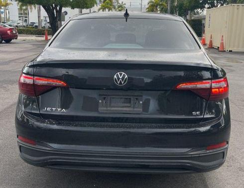 Deep Black Pearl 2022 Volkswagen Jetta 1.5T SE