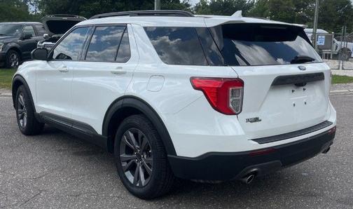 White Metallic 2021 Ford Explorer XLT