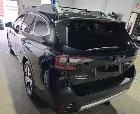 Crystal Black Silica 2022 Subaru Outback Limited