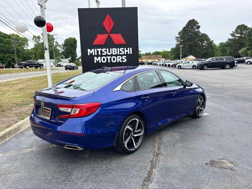 Still Night Pearl 2022 Honda Accord Sport 1.5T