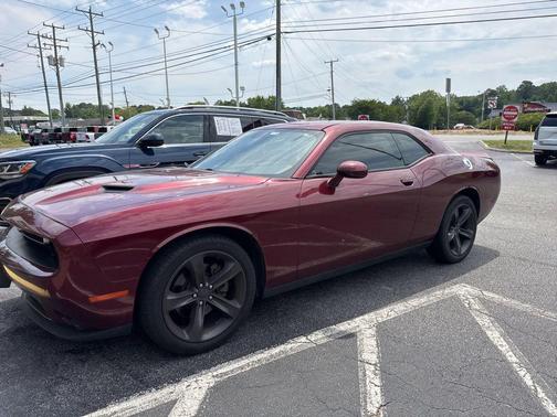 Octane Red Pearlcoat 2018 Dodge Challenger R/T
