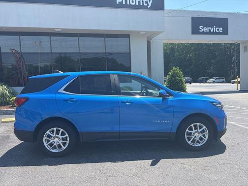 Riptide Blue Metallic 2024 Chevrolet Equinox 1LT