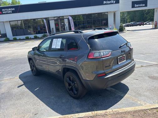 Granite Crystal Metallic Clearcoat 2020 Jeep Cherokee Altitude