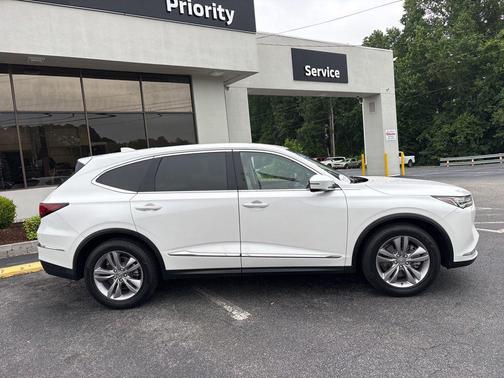 Platinum White Pearl 2023 Acura MDX Standard