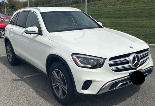 White 2022 Mercedes-Benz GLC 300 4MATIC