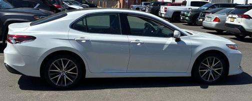 Wind Chill Pearl 2021 Toyota Camry XLE