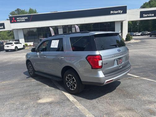 Iconic Silver Metallic 2024 Ford Expedition XLT