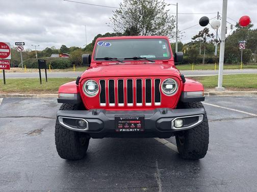 Firecracker Red Clearcoat 2018 Jeep Wrangler Unlimited Sahara