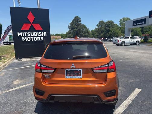 Orange 2022 Mitsubishi Outlander Sport 2.0 ES