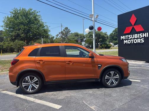 Orange 2022 Mitsubishi Outlander Sport 2.0 ES