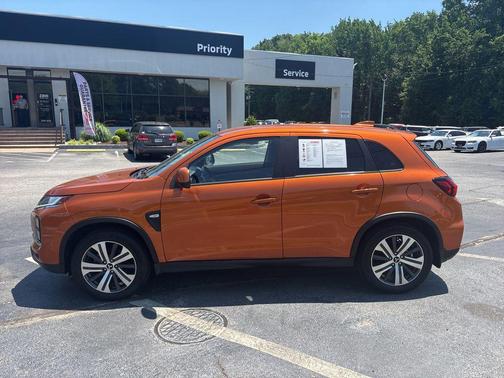 Orange 2022 Mitsubishi Outlander Sport 2.0 ES
