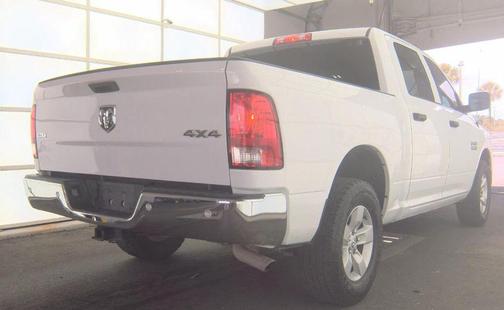 Bright White Clearcoat 2022 RAM 1500 Classic SLT