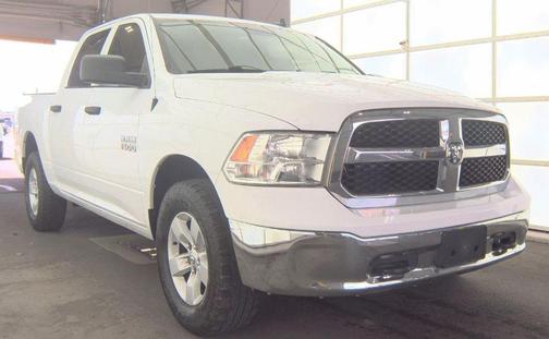 Bright White Clearcoat 2022 RAM 1500 Classic SLT
