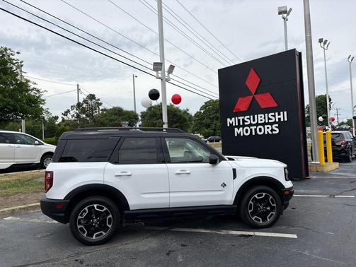 Oxford White 2021 Ford Bronco Sport Outer Banks
