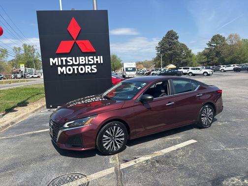 Garnet Pearl Metallic 2025 Nissan Altima 2.5 SV
