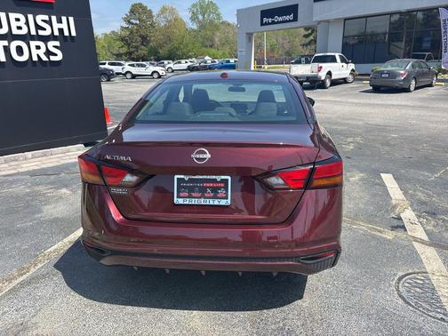Garnet Pearl Metallic 2025 Nissan Altima 2.5 SV