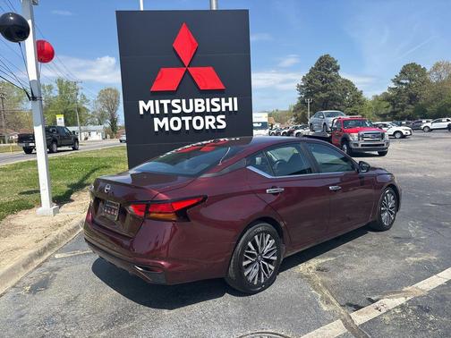 Garnet Pearl Metallic 2025 Nissan Altima 2.5 SV