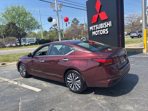 Garnet Pearl Metallic 2025 Nissan Altima 2.5 SV