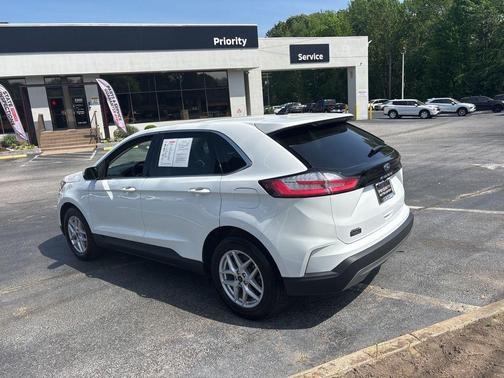 Oxford White 2024 Ford Edge SEL
