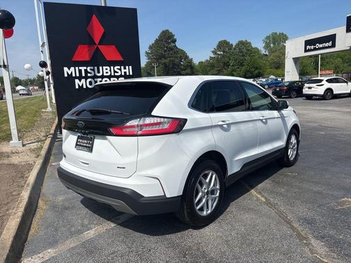 Oxford White 2024 Ford Edge SEL