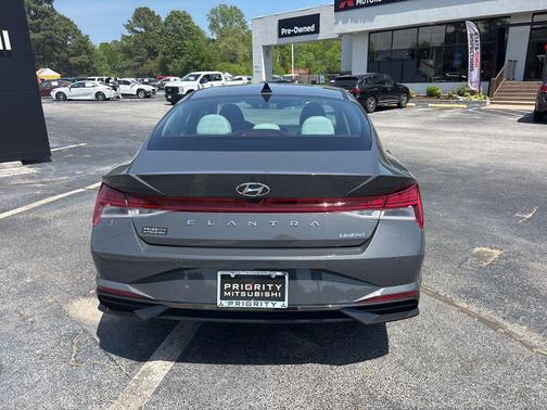 Ecotronic Gray 2023 Hyundai ELANTRA Limited