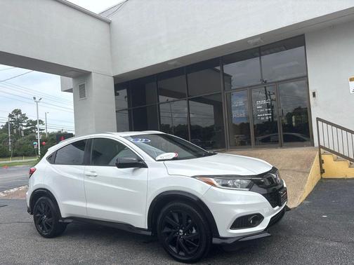 Platinum White Pearl 2022 Honda HR-V 2WD Sport
