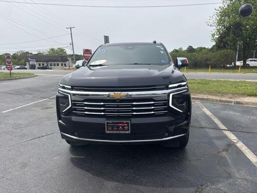 Dark Ash Metallic 2025 Chevrolet Suburban Premier
