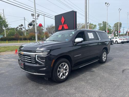 Dark Ash Metallic 2025 Chevrolet Suburban Premier