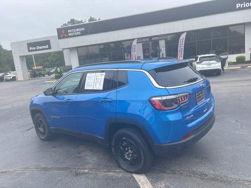 Laser Blue Pearlcoat 2022 Jeep Compass Latitude