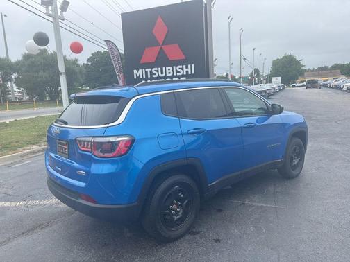 Laser Blue Pearlcoat 2022 Jeep Compass Latitude
