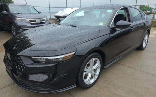 Crystal Black Pearl 2023 Honda Accord LX 1.5T