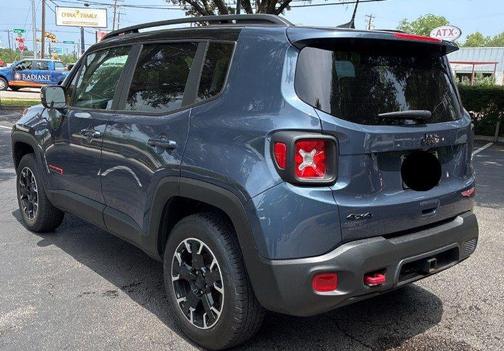 Slate Blue Pearlcoat 2023 Jeep Renegade Trailhawk