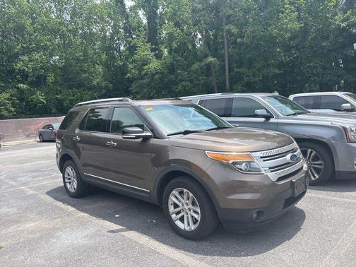 Caribou Metallic 2015 Ford Explorer XLT