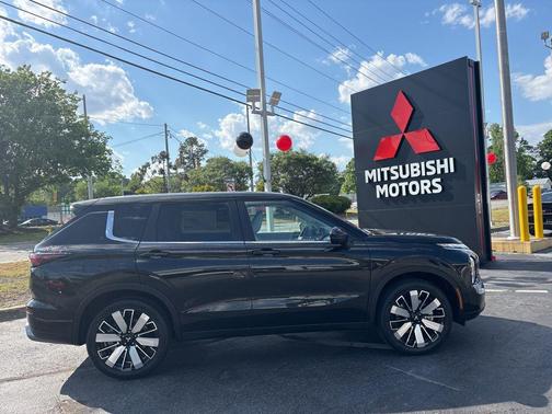 Black Diamond 2026 Mitsubishi Outlander SE 1.5T 2WD