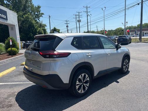 Brilliant Silver Metallic 2023 Nissan Rogue SV