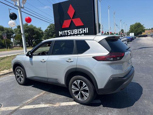 Brilliant Silver Metallic 2023 Nissan Rogue SV