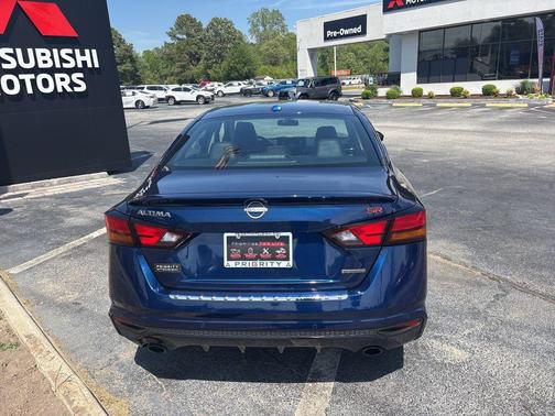 Deep Blue Pearl 2023 Nissan Altima SR VC-Turbo FWD