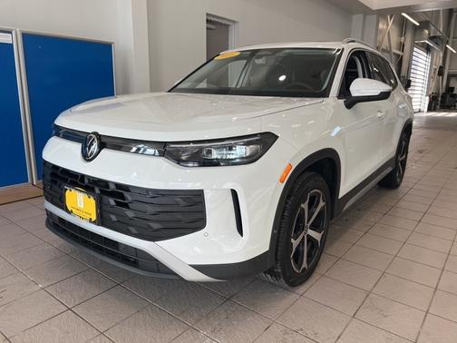 2025 Volkswagen Tiguan 2.0T SE