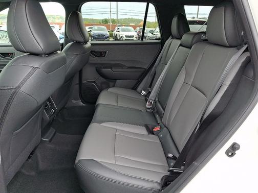 Crystal White Pearl 2026 Subaru Outback Premium