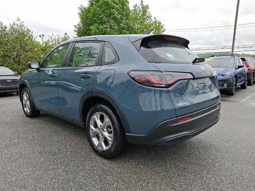 Pearl 2024 Honda HR-V LX