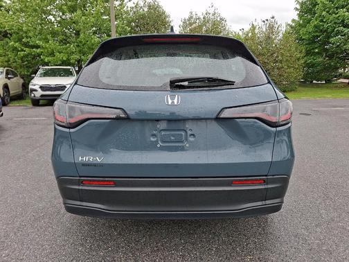Pearl 2024 Honda HR-V LX