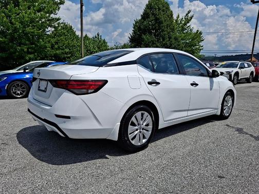 Cloud White 2024 Nissan Sentra S