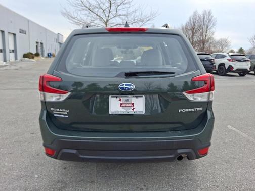 2023 Subaru Forester Base (CVT)