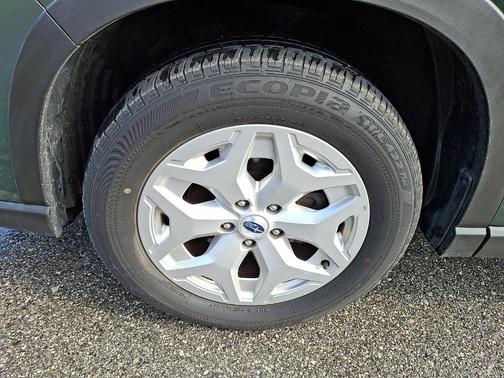 2023 Subaru Forester Base (CVT)