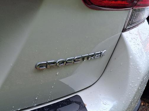 Crystal White Pearl 2022 Subaru Crosstrek Limited