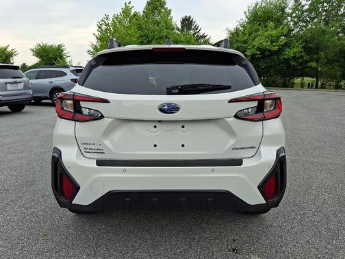 Crystal White Pearl 2025 Subaru Crosstrek Limited