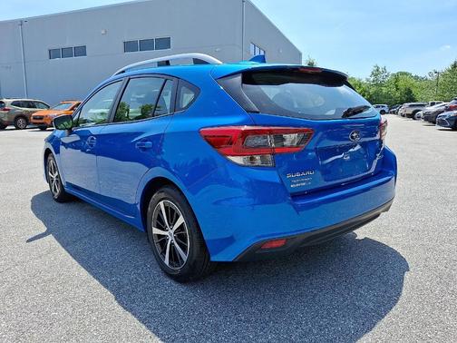 2023 Subaru Impreza 2.0i Premium