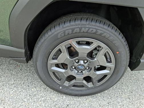 Deep Emerald Green 2026 Subaru Outback Premium