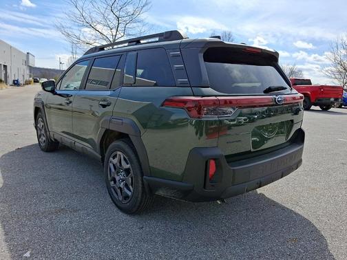 Deep Emerald Green 2026 Subaru Outback Premium