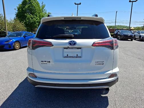 Blizzard Pearl 2018 Toyota RAV4 Hybrid Limited